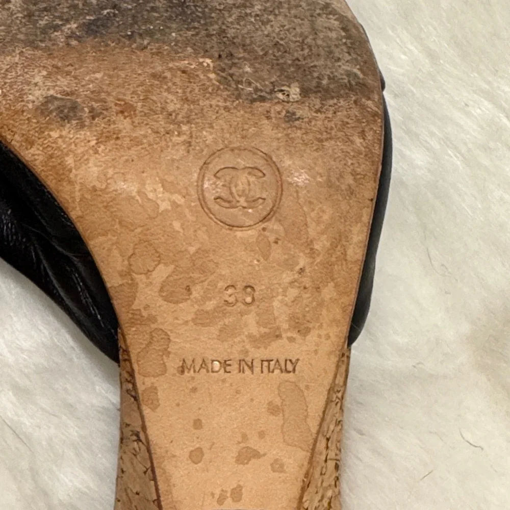 Vintage CHANEL Black Cork Heels Mules size 38 - Picture 8 of 11